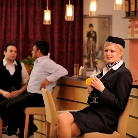 يورو بارك هينيف هيننف