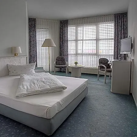 Euro Park 4*
