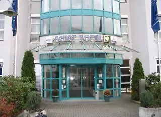 亨内夫欧罗公园酒店