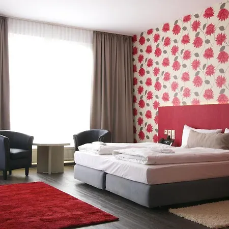 Hotel Euro Park 4*