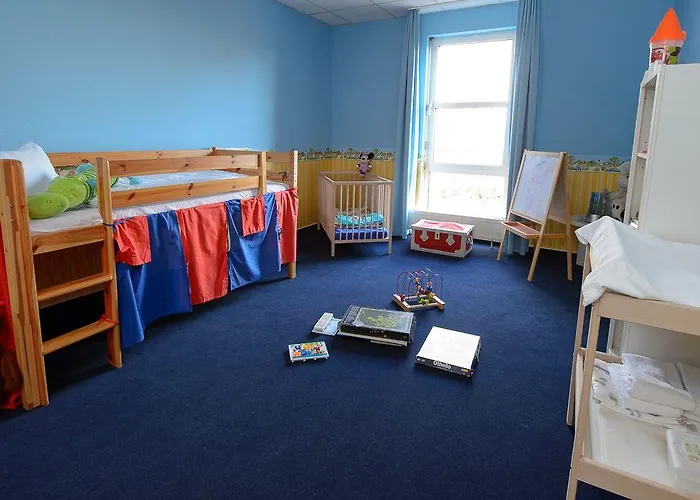 يورو بارك هينيف فندق هيننف